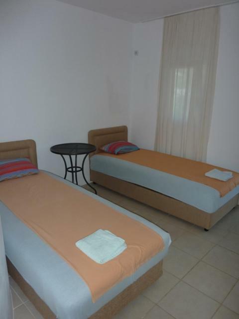 Mini Apartments Natasha Сутоморе Экстерьер фото